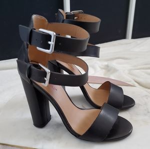 JustFab 'Tasia' Block Heel